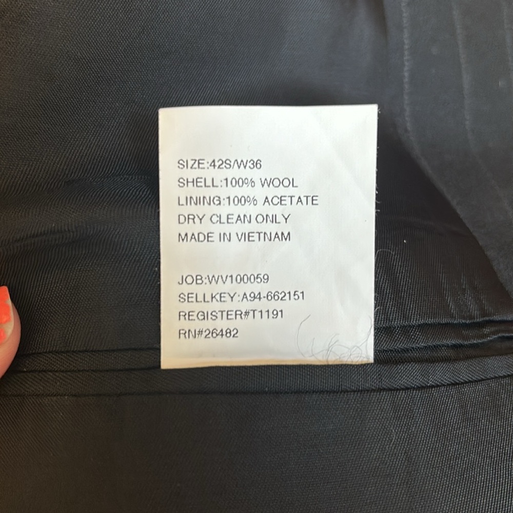 Men’s suit jacket and pants - Picture 5 of 6